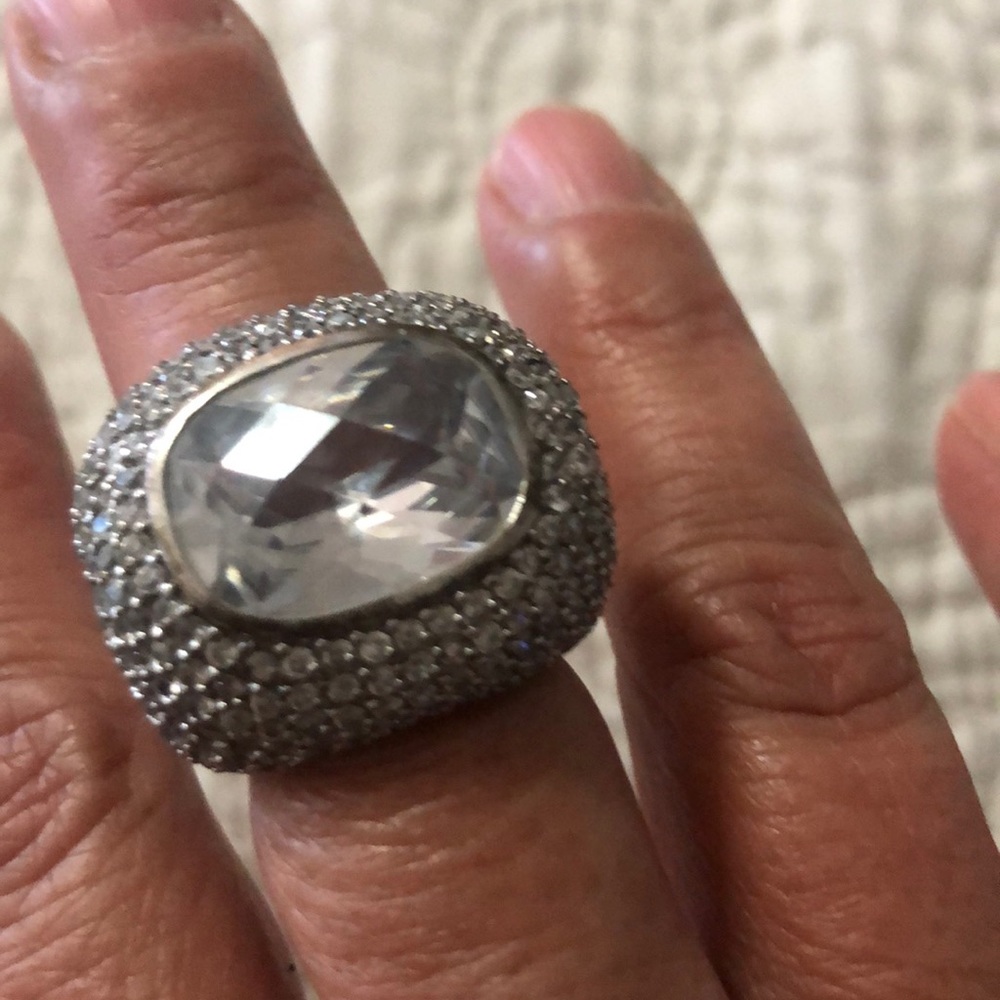 Blingy ring